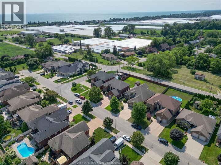 Property Photo:  201 Ellison  ON N8H 5J2 