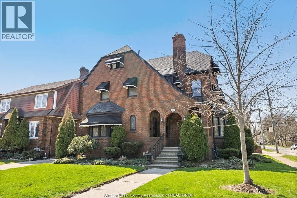 Property Photo: 2203 Victoria Avenue ON N8X 1R2
