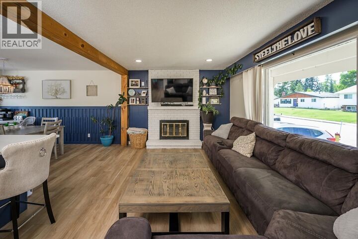 Property Photo:  192 McDermid Drive  BC V2M 4V1 