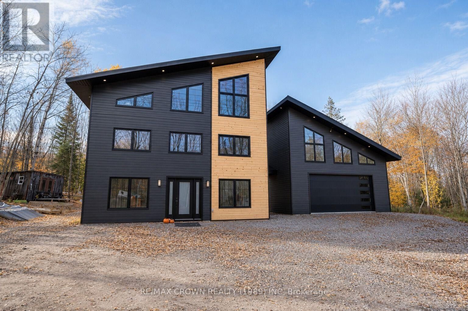 Property Photo:  24 Sun Valley Way  ON P0H 1Z0 