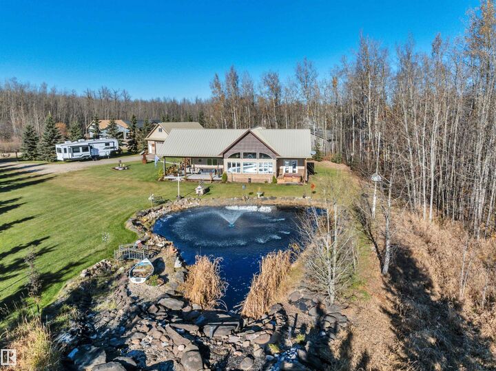 Property Photo:  462014 Rge Road 10 409  AB T0C 2V0 