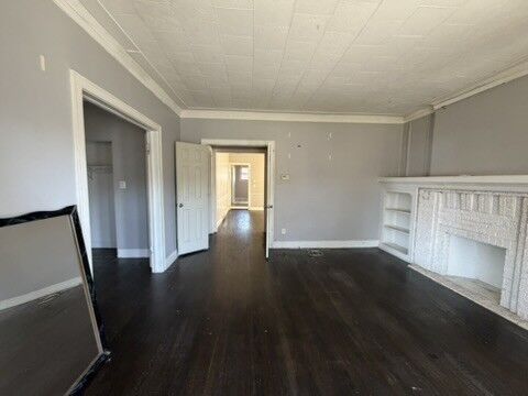 Property Photo:  7719 S Oglesby Avenue  IL 60649 