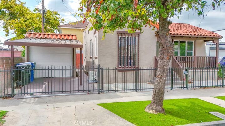 Property Photo:  2512 W 60th Street  CA 90043 