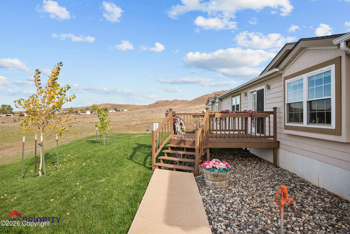 Property Photo:  7 Bluebird Rd -  WY 82716 