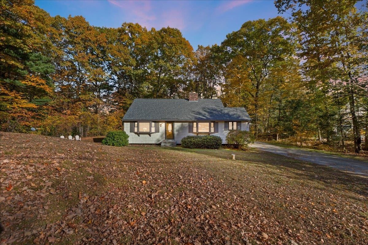 Property Photo:  18 Royal Range Road  NH 03873 