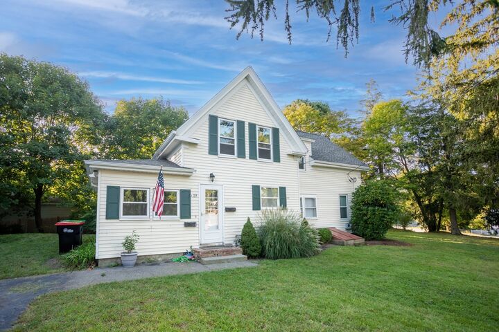 Property Photo:  19 Prospect St 2  MA 02364 