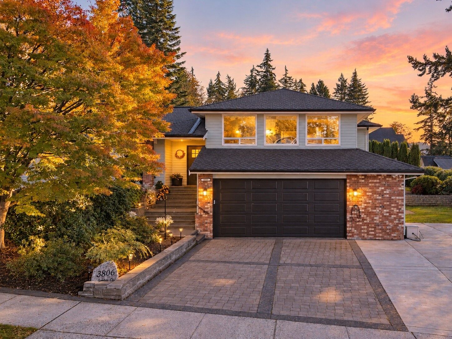 Property Photo:  3806  Canby Court  WA 98229 
