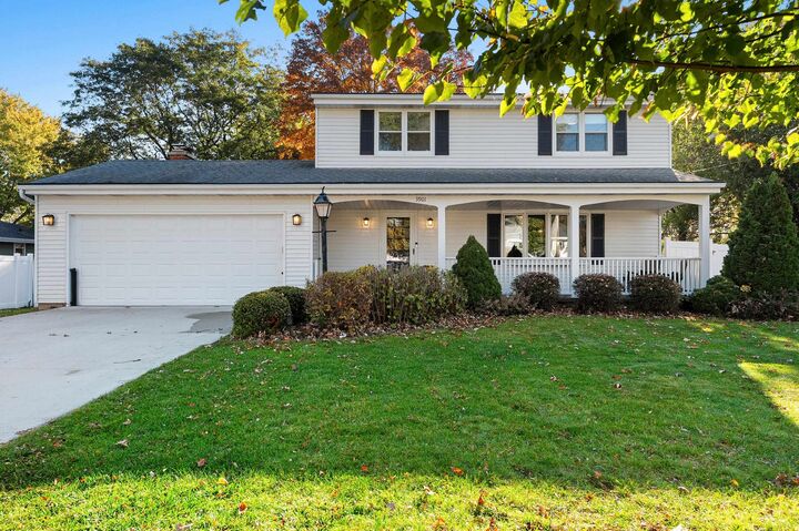Property Photo:  3901 Delahaut Street  WI 54301-1042 