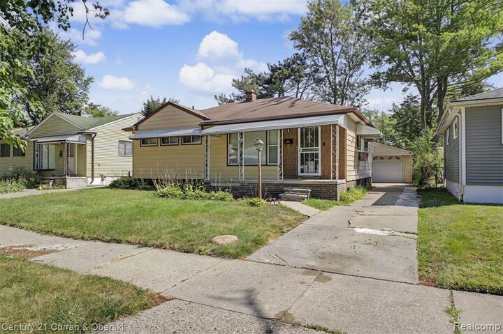Property Photo:  28040 Rosewood Street  MI 48141 