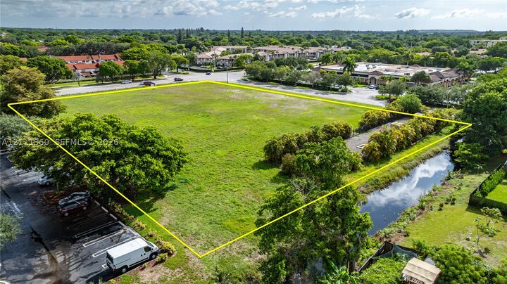 Property Photo:  Royal Palm Dr  FL 33071 