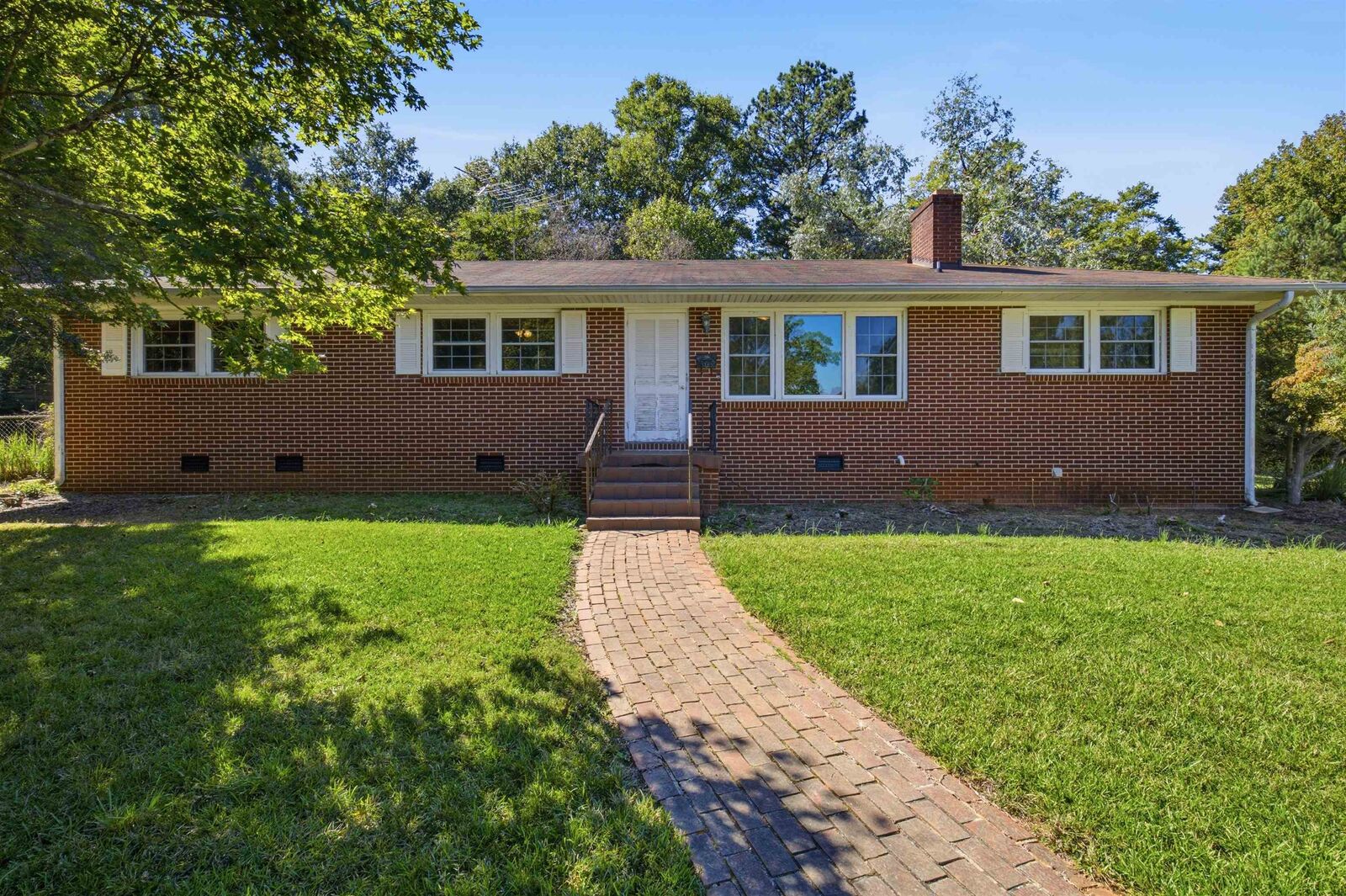 Property Photo:  309 Eskew Cir Circle  SC 29621 