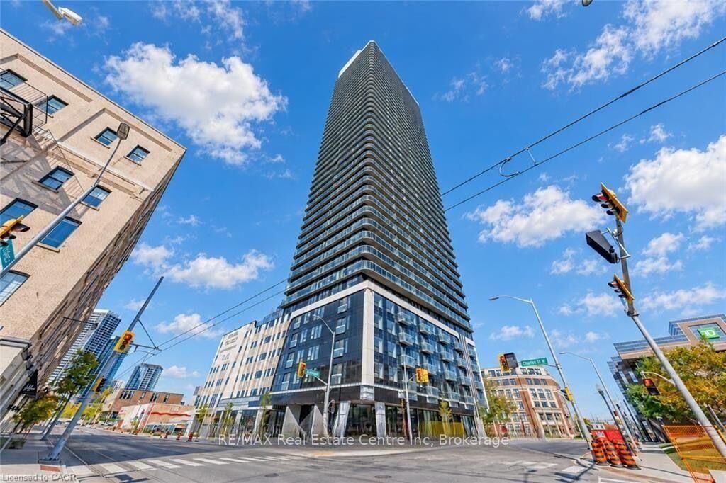Property Photo:  30 Francis Street 2512  ON N2G 0H1 
