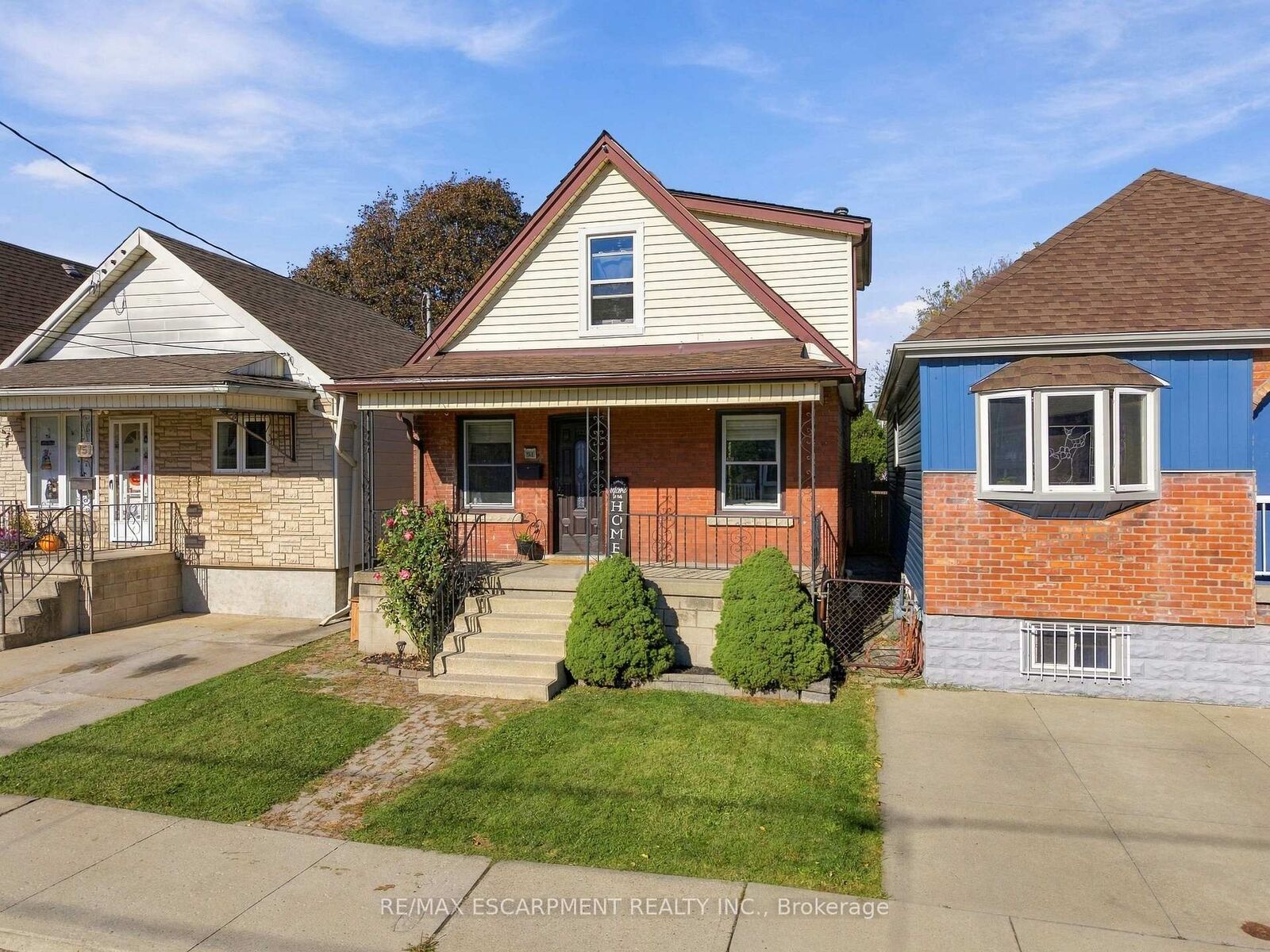 Property Photo:  153 Albany Avenue  ON L8H 2H7 