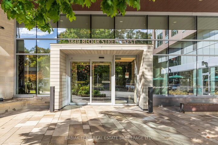 Property Photo:  1830 Bloor Street W 1017  ON M6P 0A2 