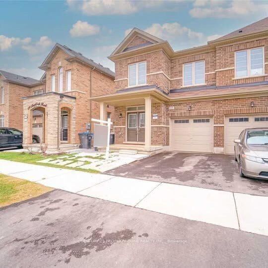 Property Photo:  17 Angelfish Road Upper  ON L7A 5C5 
