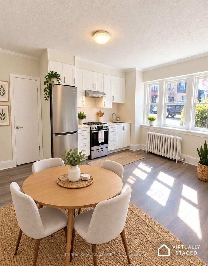 Property Photo:  1094 College Street 1  ON M6H 1B3 