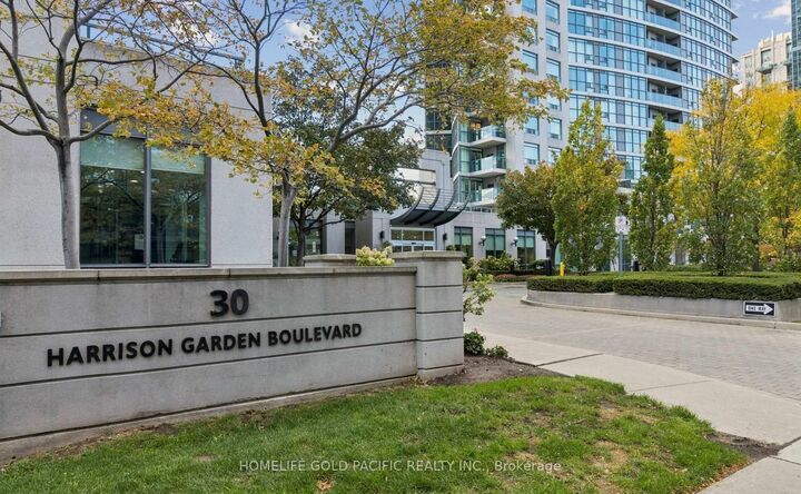 Property Photo:  30 Harrison Garden Boulevard 610  ON M2N 7A9 
