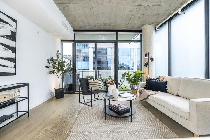 Property Photo: 25 Stafford Street 611 ON M5V 2S2