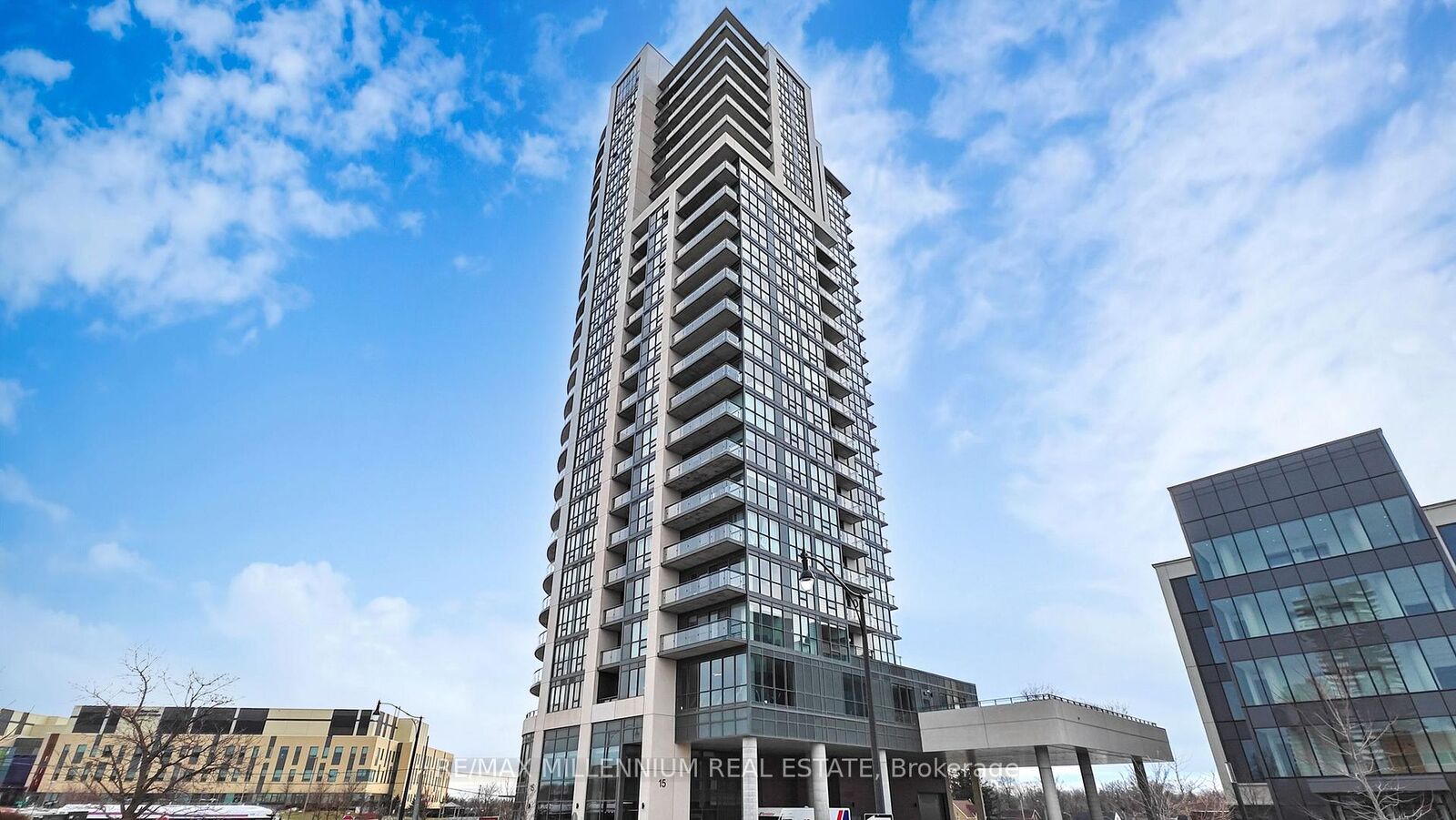 Property Photo:  15 Lynch Street 404  ON L6W 2B1 