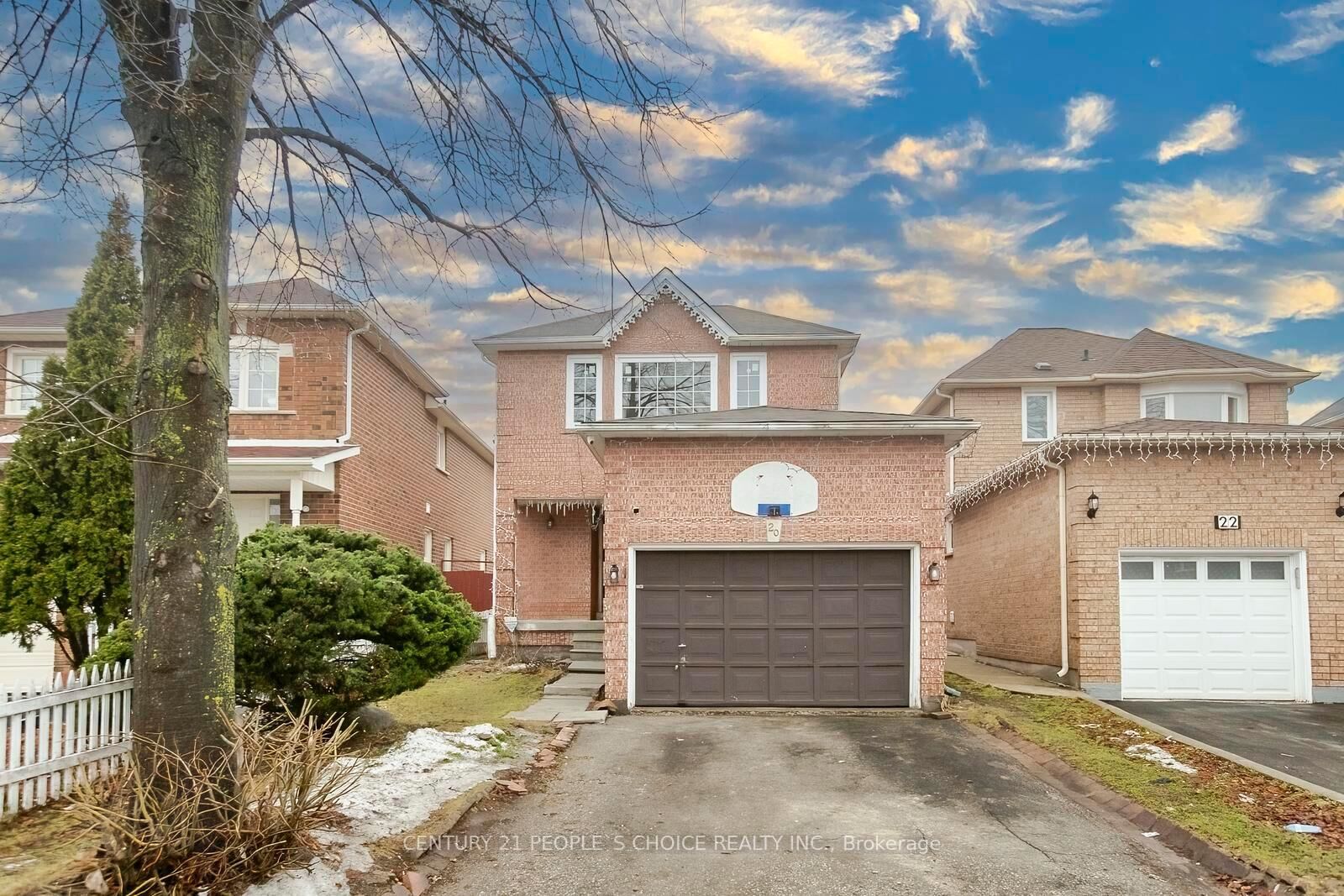 Property Photo:  20 Letty Avenue  ON L6Y 4T3 
