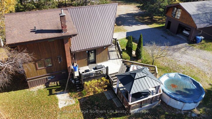 Property Photo: 667 Nipissing Street ON P2B 2K9
