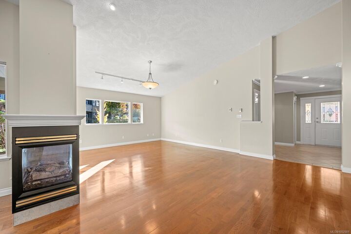 Property Photo:  44 Anderton Ave #112  BC V9N 2G8 