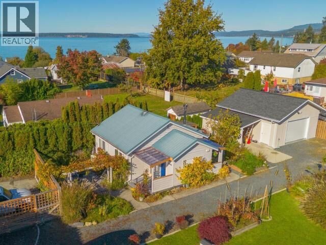 Property Photo: 6941 Kamloops Street BC V8A 1M3