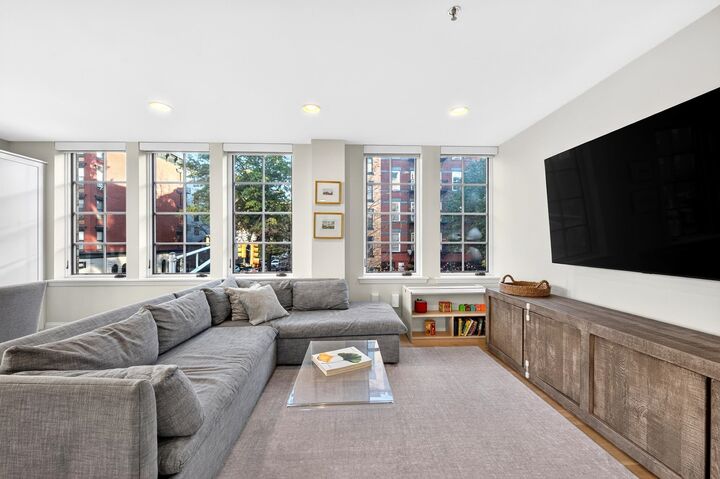 Property Photo:  150 14th St 202  NJ 07030 