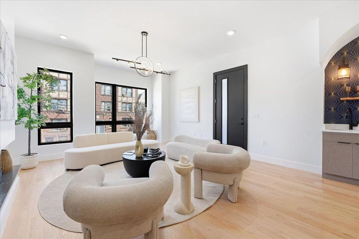 Property Photo:  81 Lexington Ave 101  NJ 07304 