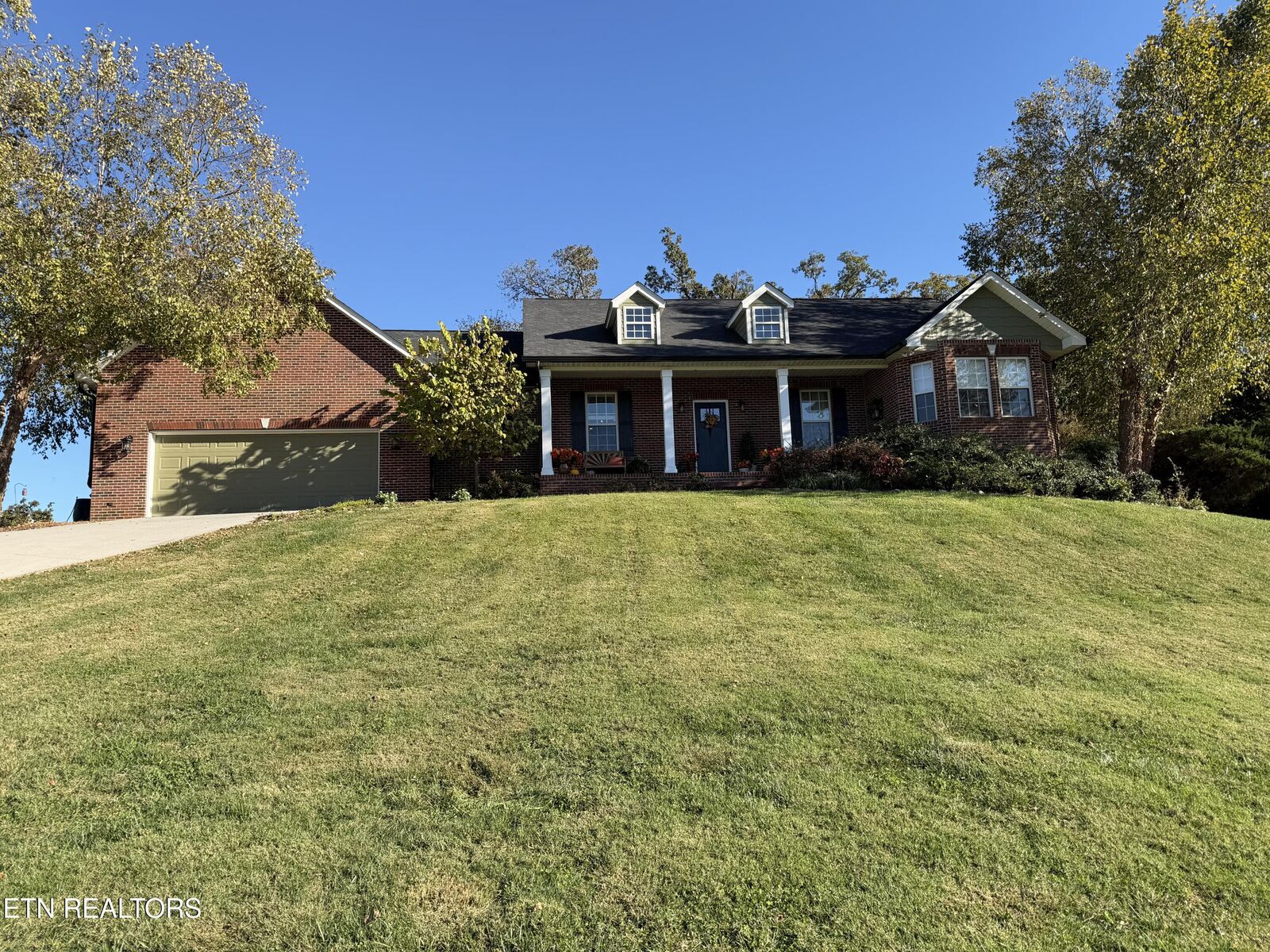 Property Photo: 1420 Foxfire Circle TN 37865