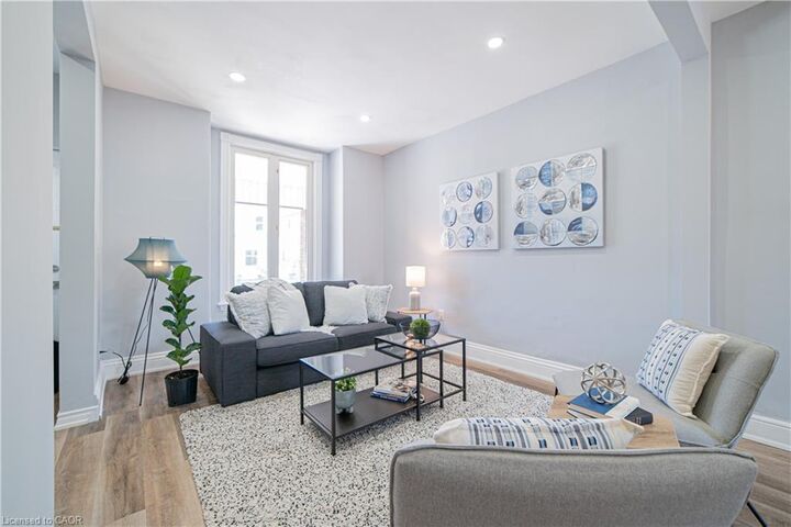 Property Photo:  17 Kinrade Avenue  ON L8L 6L5 