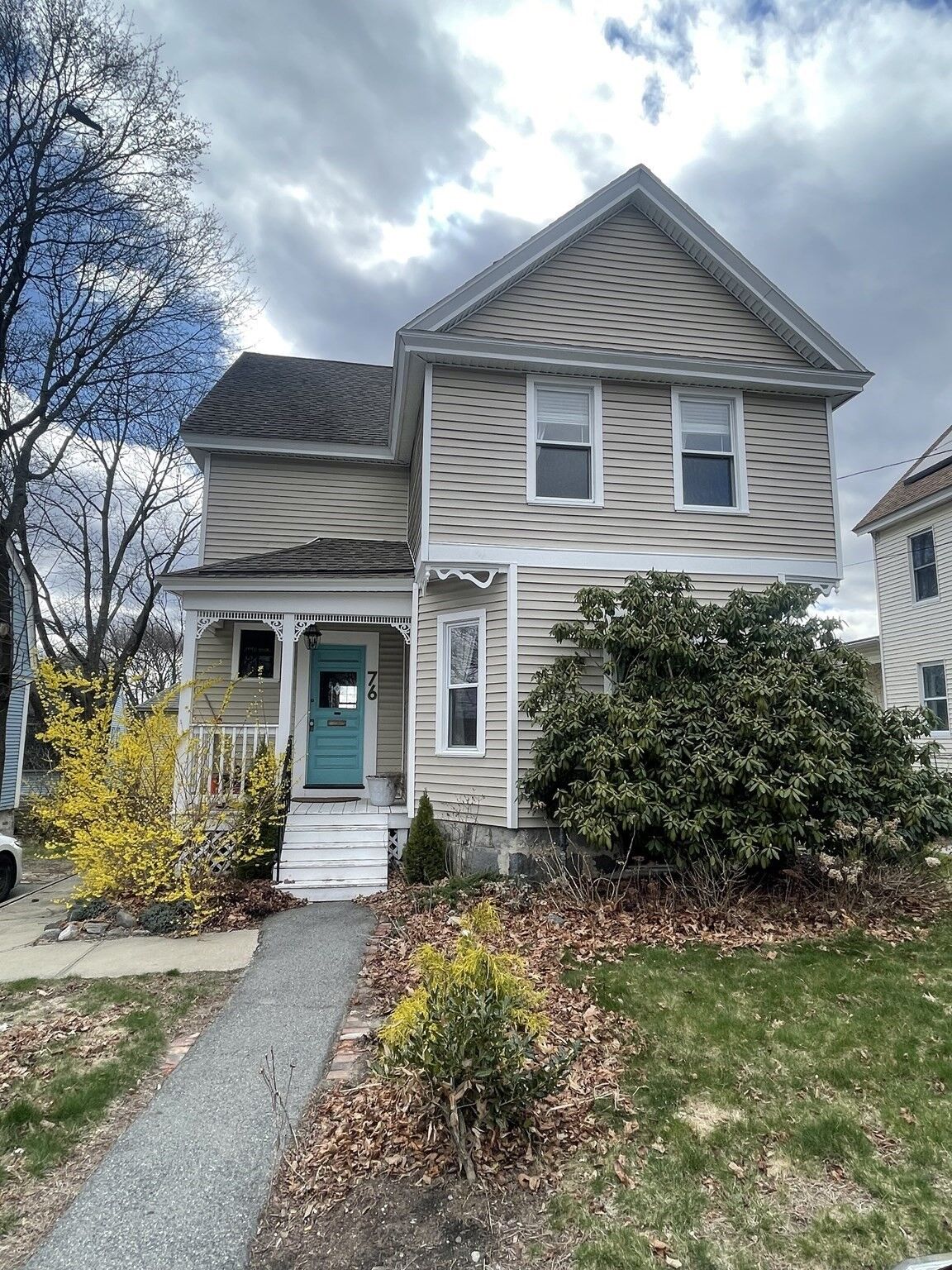 Property Photo: 76 Beacon St MA 01850