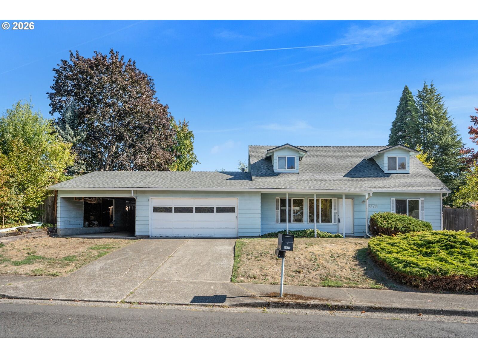 Property Photo:  5750 SW 167th Ave  OR 97007 
