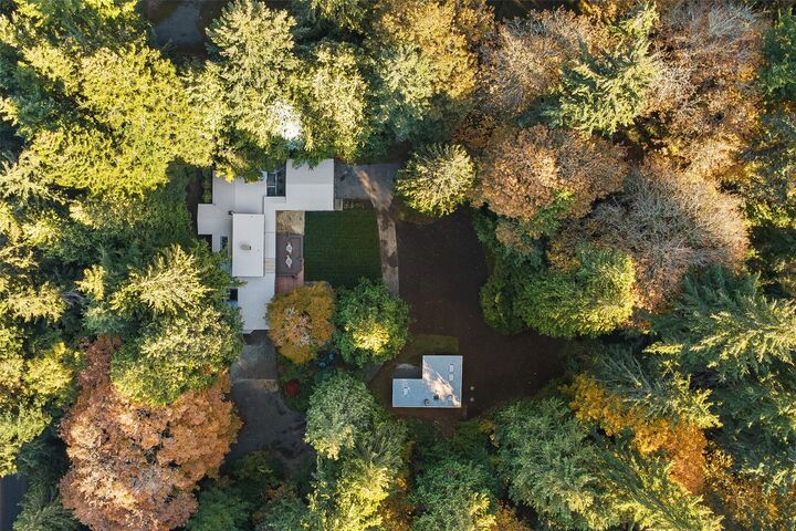 Property Photo:  11002  Kulshan Road  WA 98020 