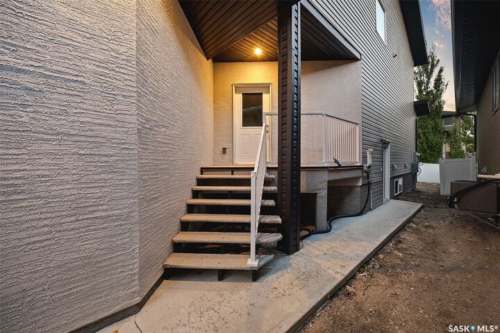 Property Photo: 4513 Green Brooks Way E SK S4V 3K5
