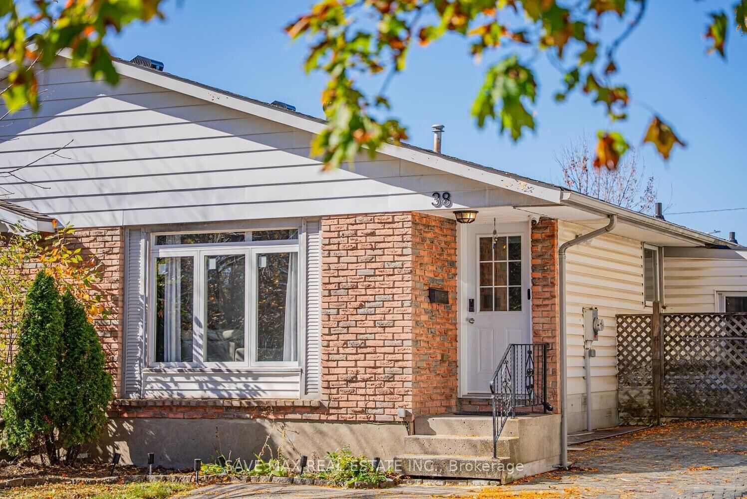 Property Photo:  38 Manley Crescent  ON L2V 4K3 