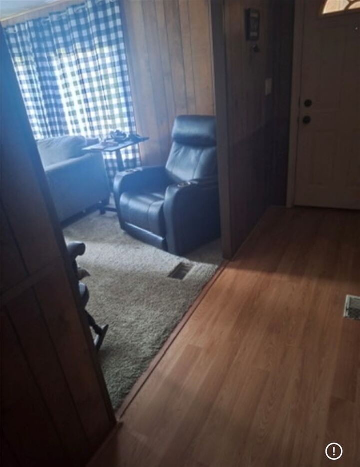 Property Photo: 1050 Kingview PA 15683