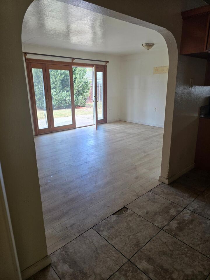 Property Photo: 2218 Babette Way CA 95832