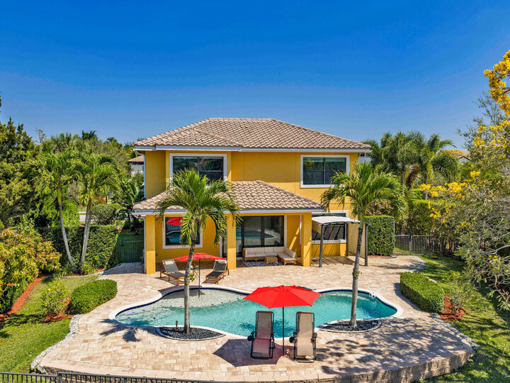 Property Photo:  8256 Bradford Way  FL 33076 
