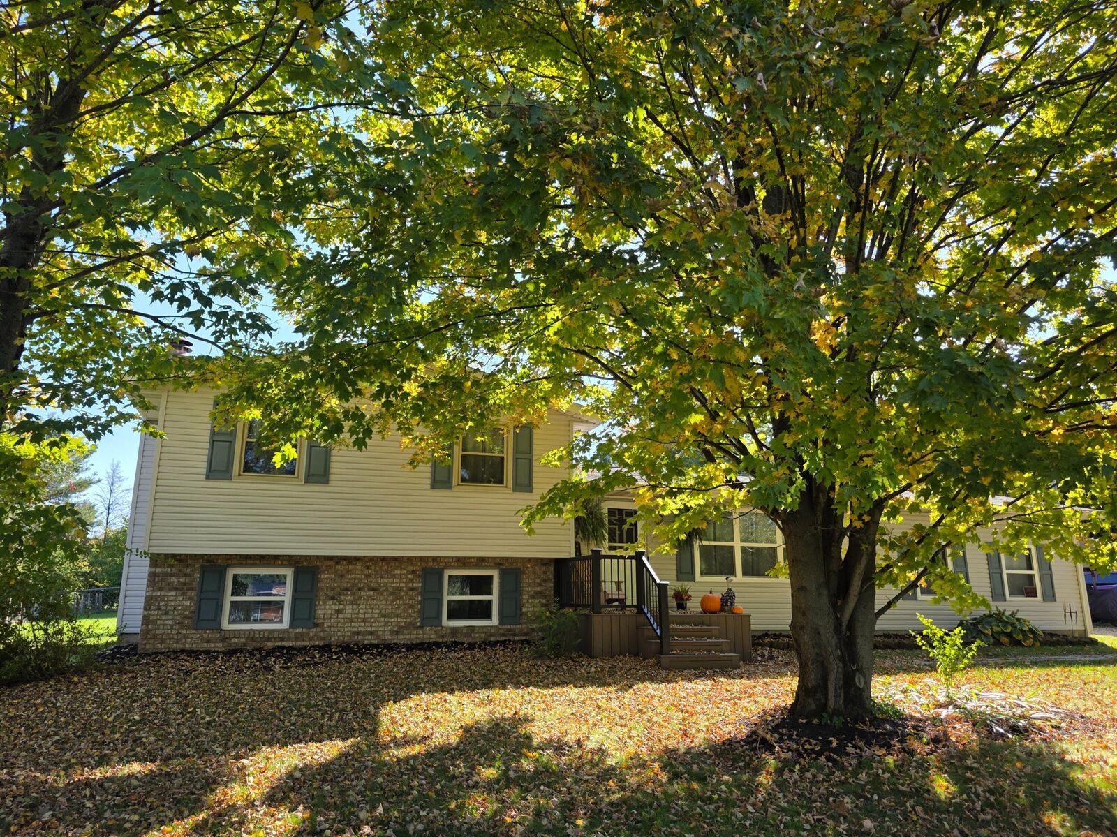 Property Photo:  6105 Houseman Road  OH 43061 