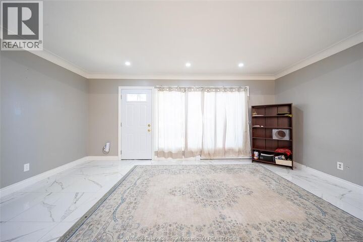 Property Photo: 1858 E Gate Estates 119 ON N8T 2T1