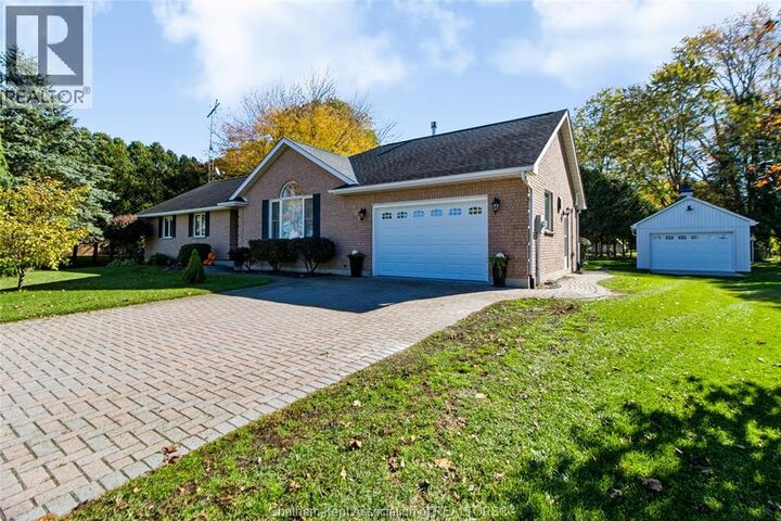 Property Photo:  201 Cherry Street East  ON N0P 1C0 