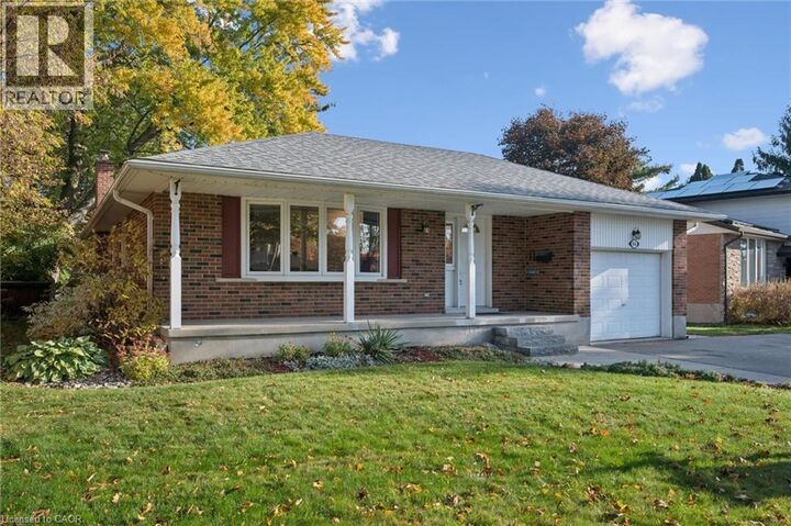 Property Photo:  86 Lower Canada Crescent  ON N2P 1E8 