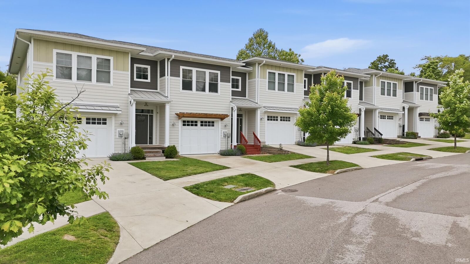 Property Photo:  4313 N Cypress Lane  IN 47404 