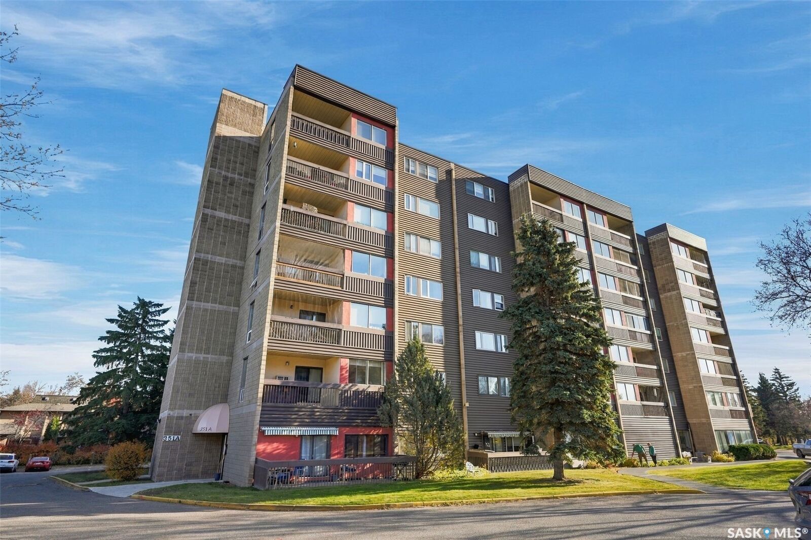 Property Photo:  351 Saguenay Drive  SK S7K 5T4 