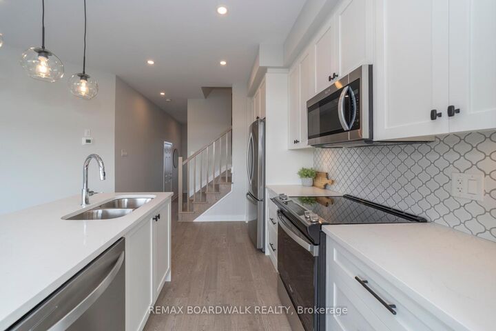 Property Photo:  128 Main Halyard Lane  ON K2J 7B6 