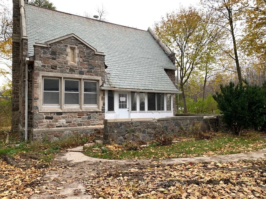 Property Photo: 13760 Keele Street ON L7B 1A3