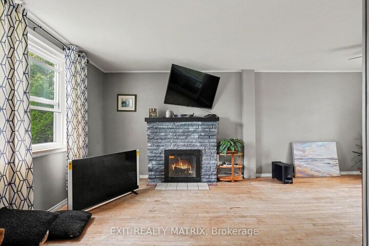 Property Photo:  307 West Street  ON K6A 2P8 