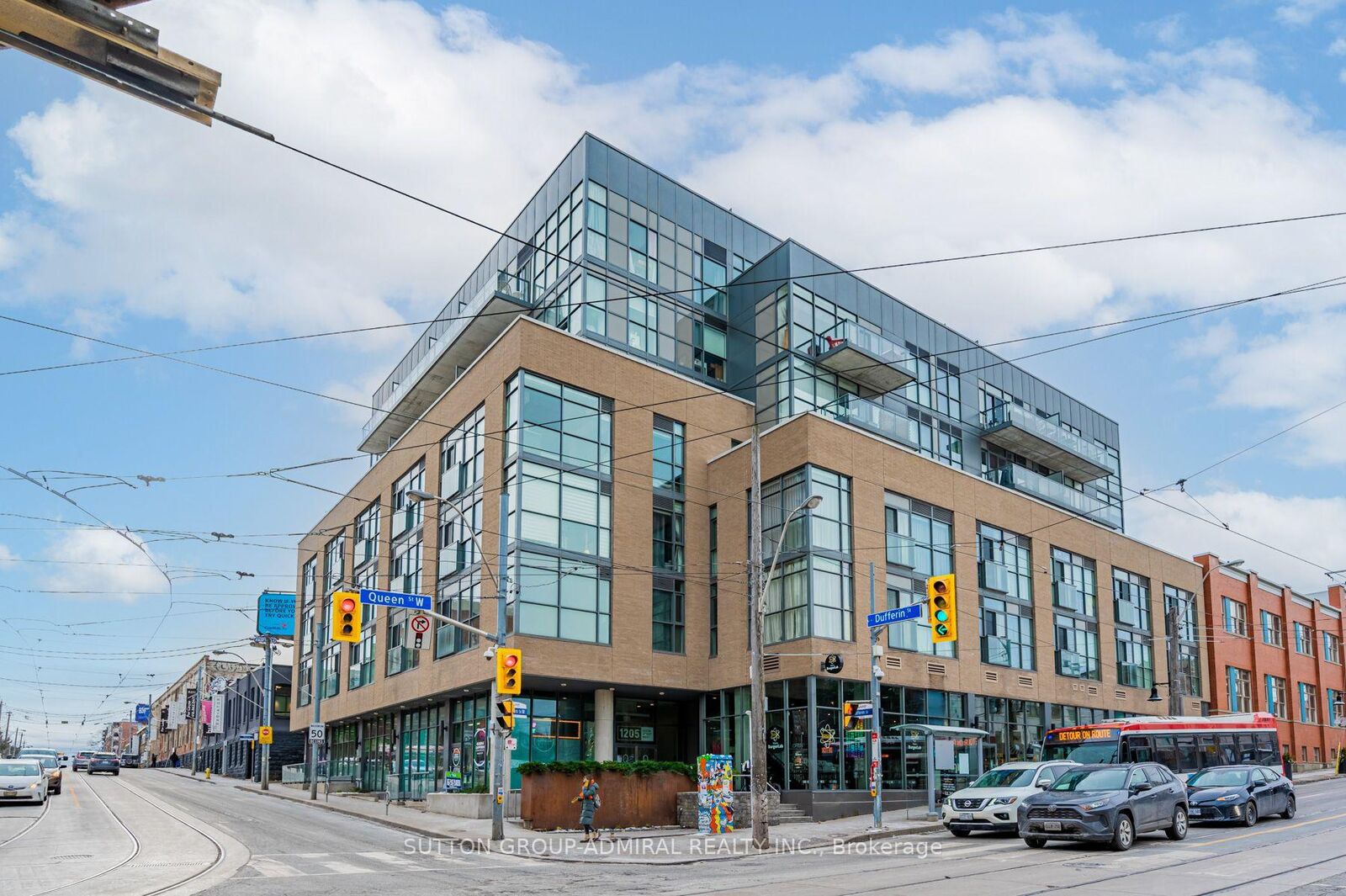 Property Photo:  1205 Queen Street W 304  ON M6K 0B9 