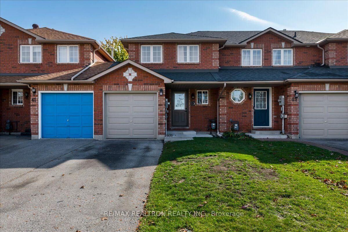 Property Photo:  43 Srigley Street  ON L4N 0L9 